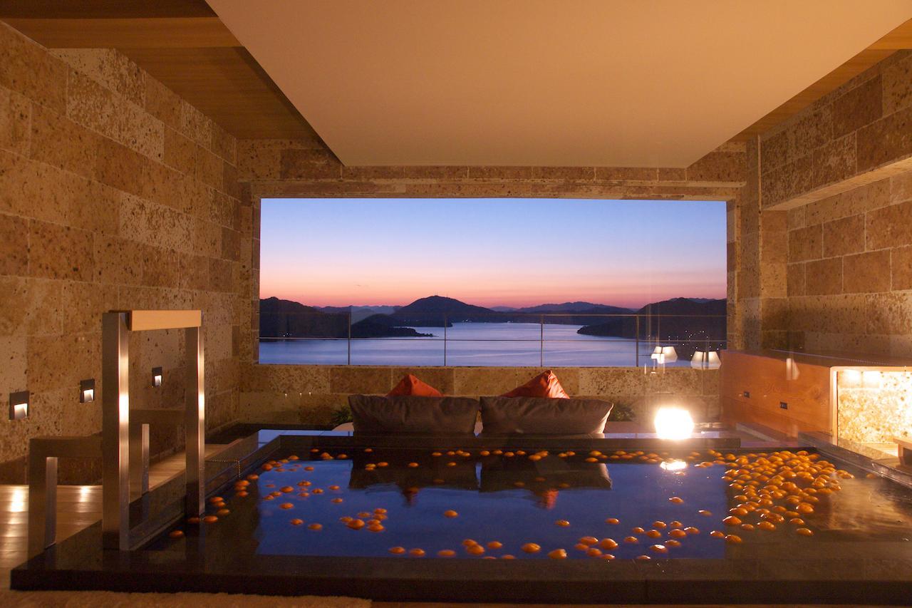 Bella Vista Spa And Marina Onomichi Bagian luar foto